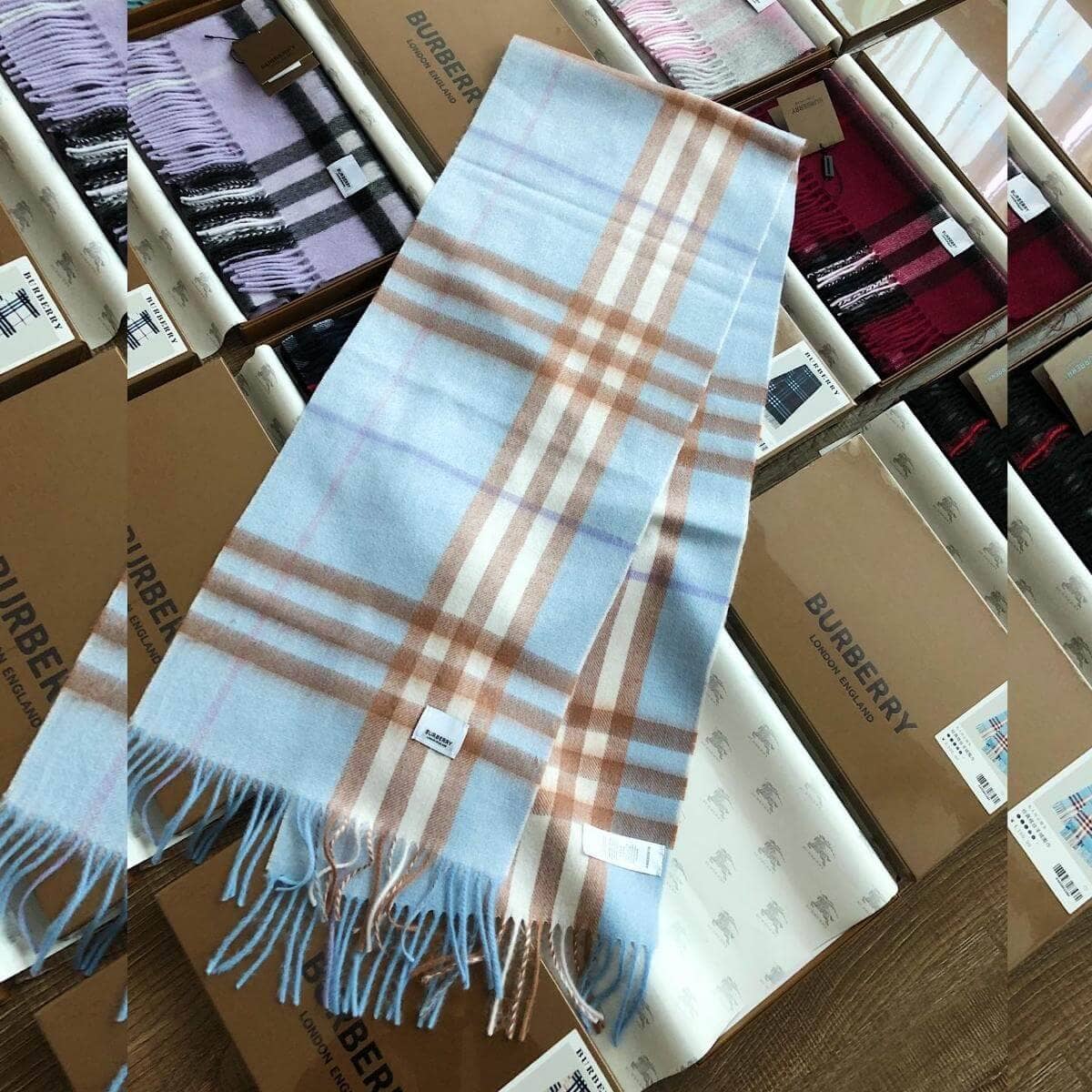 Scarfs